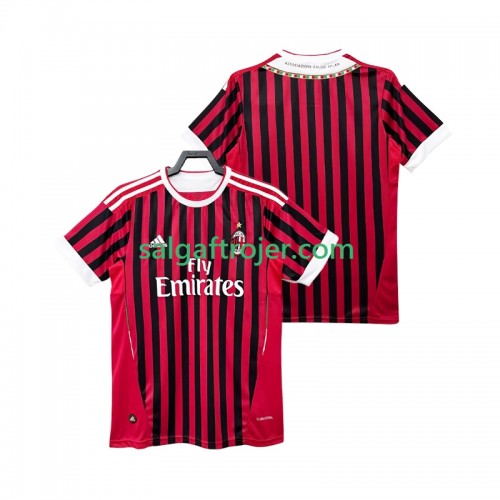AC Milan 2011 2012 Fodboldtrøjer Retro Hjemmebanesæt Kort ærmer AC Milan 2011 2012 Fodboldtrøjer Retro Hjemmebanesæt Kort ærmer